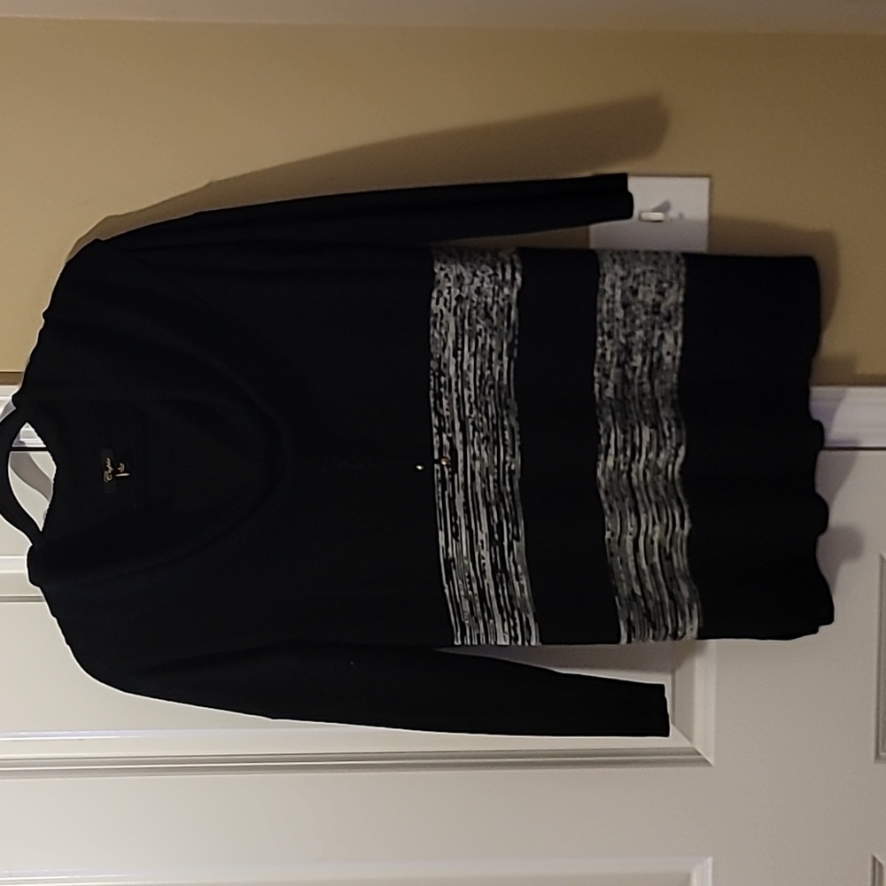 Cupio sweater size small